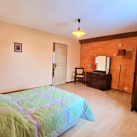 Maison Spacieuse Et Confortable Avec Terrasse Et Jardin, Idéale Pour Famille Ou Entreprise - Fr-1-585-29 Meligny-le-Grand